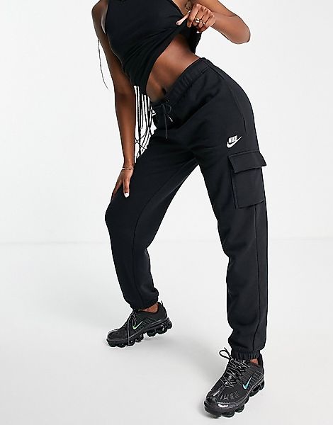 Nike – Jogginghose mit Cargo-Tasche in Schwarz günstig online kaufen