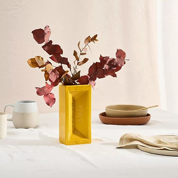 StolenForm London Brick Vase, Gelb - MADE.com günstig online kaufen