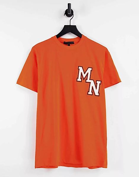 Mennace – T-Shirt in Orange mit College-Stickerei günstig online kaufen