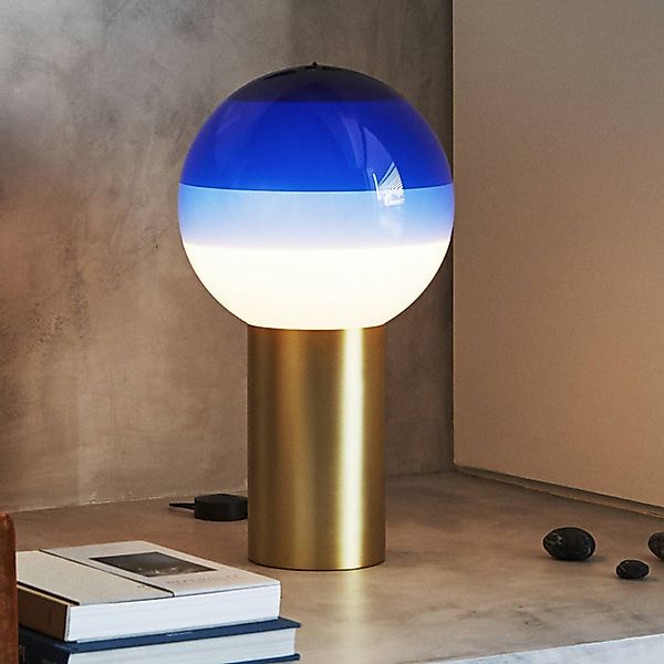 MARSET Tischlampe Dipping Light, Höhe 22 cm, blau/messing günstig online kaufen
