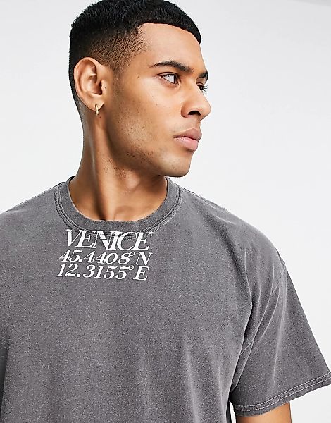 Topman – Oversize-T-Shirt in verwaschenem Schwarz mit „Venice“-Print günstig online kaufen