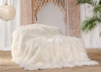 Wohndecke Felldecke (Kunstfell) "Tibetlamm" in wollweiß, günstig online kaufen