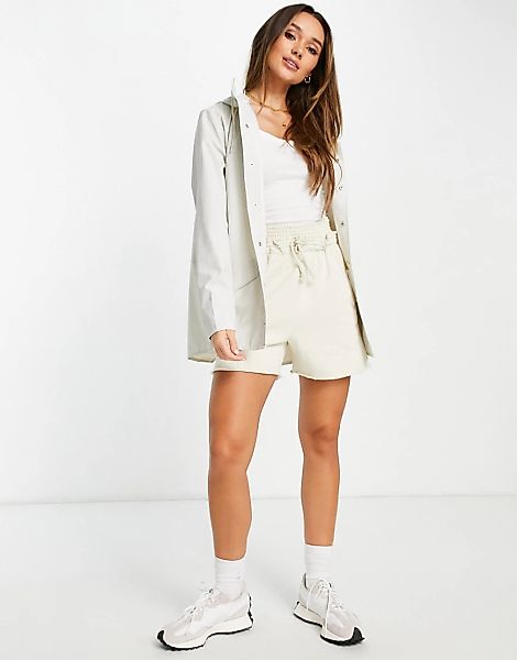 Rains – Kurze Jacke in gebrochenem Weiß günstig online kaufen