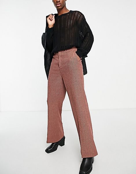 ASOS DESIGN – Elegante, ausgestellte Hose aus Wollmischung mit Fischgrätmus günstig online kaufen