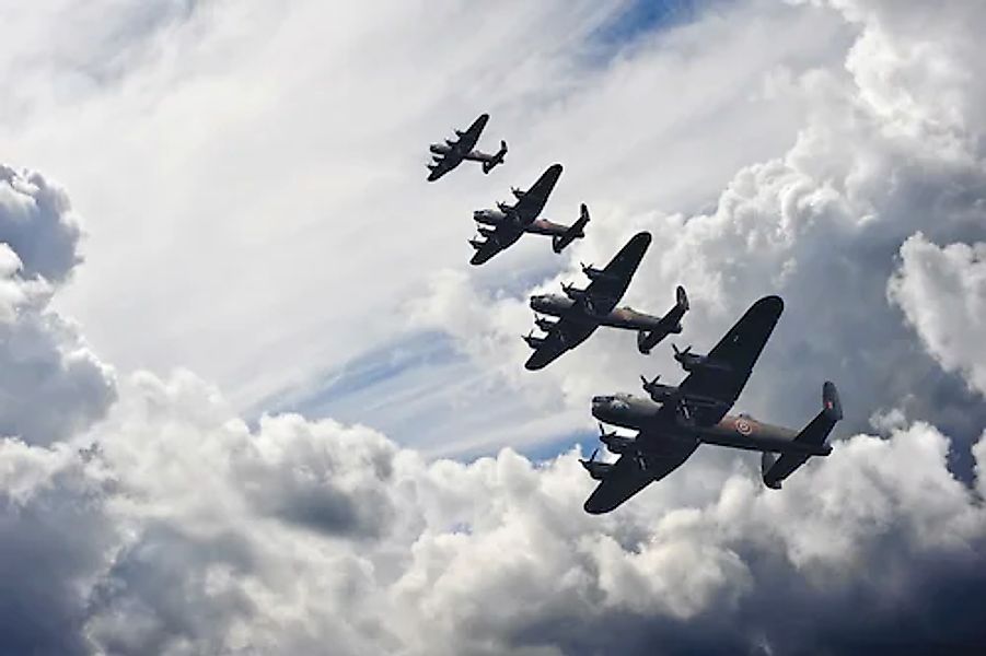 Papermoon Fototapete »VINTAGE FLUGZEUGE-LANCASTER FLUGZEUG WOLKEN HIMMEL XX günstig online kaufen