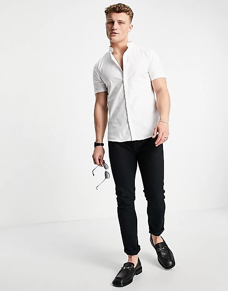 New Look – Kurzärmliges Oxford-Muskelshirt in Weiß günstig online kaufen