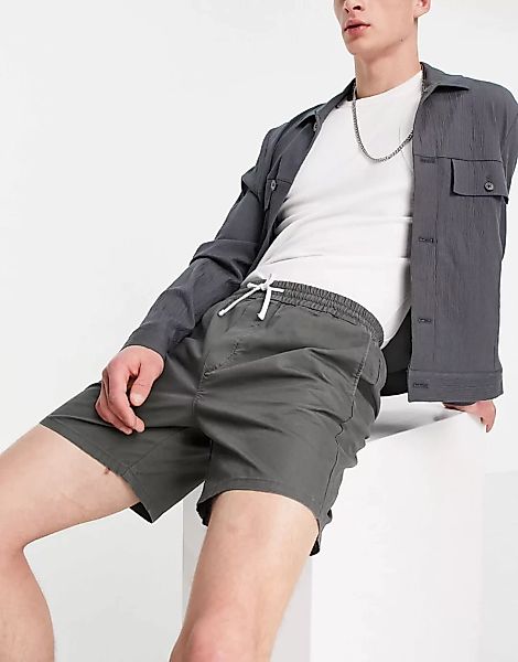 Weekday – Olsen – Shorts in Khaki-Grün günstig online kaufen