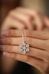 Einzelstück Kette mit Anhänger Snowflake Halskette günstig online kaufen