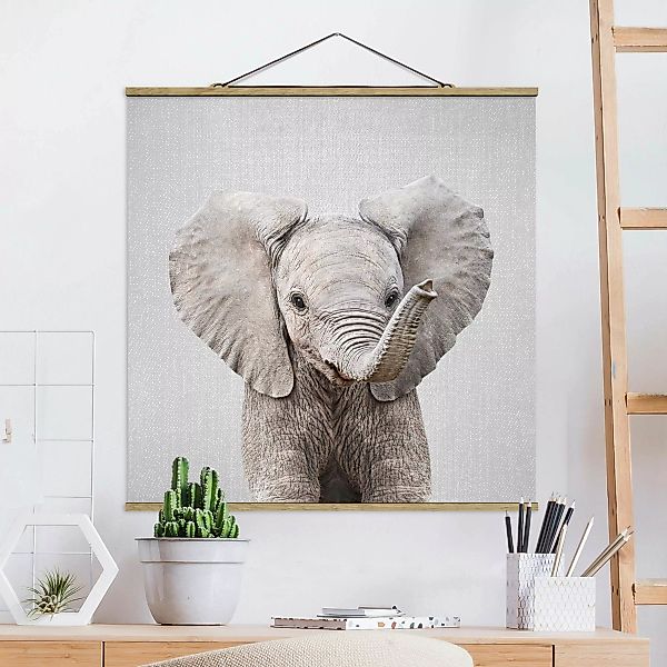 Stoffbild mit Posterleisten Baby Elefant Elsa günstig online kaufen
