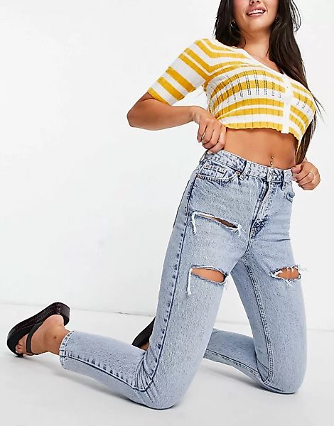 Topshop – Extrem ausgeblichene Mom-Jeans mit Zierrissen-Blau günstig online kaufen