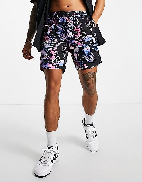 SikSilk – Shorts in Schwarz mit Blumenmuster und Logo günstig online kaufen