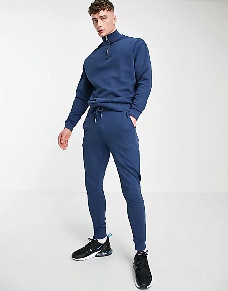 ASOS DESIGN – Trainingsanzug aus Sweatshirt mit kurzem Reißverschluss & eng günstig online kaufen