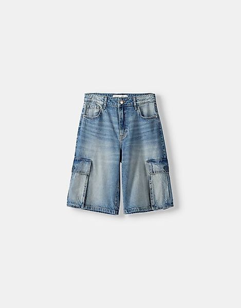 Bershka Jeans-Bermudashorts Im Baggy- Und Cargo-Stil Bskteen 44 Ausgewasche günstig online kaufen