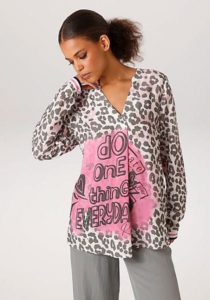 Aniston CASUAL Schlupfbluse mit Statement-Schriftzügen und coolen Leoprint günstig online kaufen