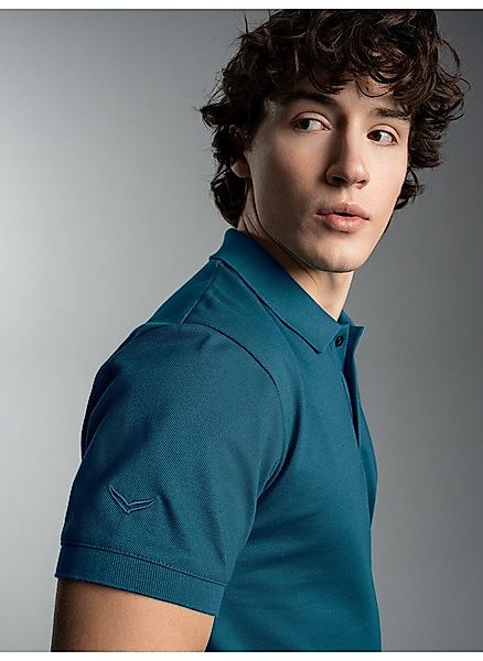 Trigema Poloshirt "TRIGEMA Slim Fit Poloshirt aus DELUXE-Piqué" 1 Stk. tlg. günstig online kaufen