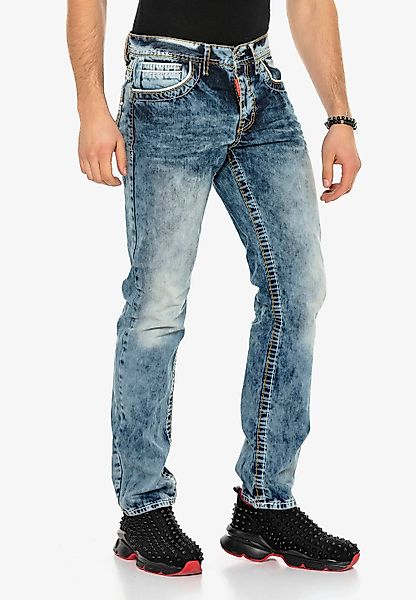 Cipo & Baxx Bequeme Jeans, mit Kontrastnähten in Straight Fit günstig online kaufen