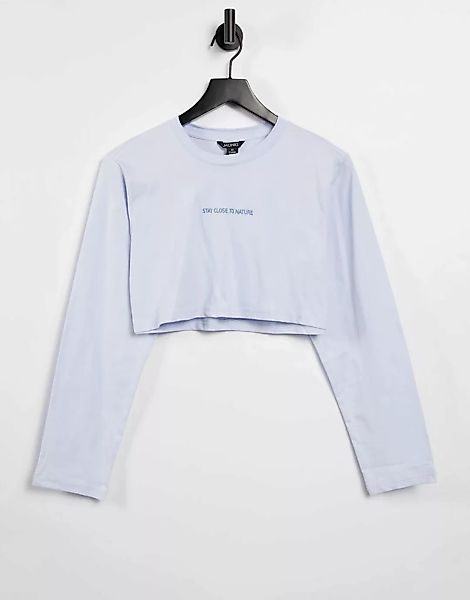 Monki – Femi – Langärmliges, kurzes Oberteil aus Bio-Baumwolle in Blau aus günstig online kaufen