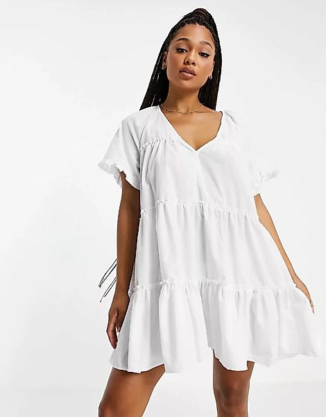 ASOS DESIGN – Gestuftes Mini-Hängerkleid aus Baumwolle in Weiß mit V-Aussch günstig online kaufen