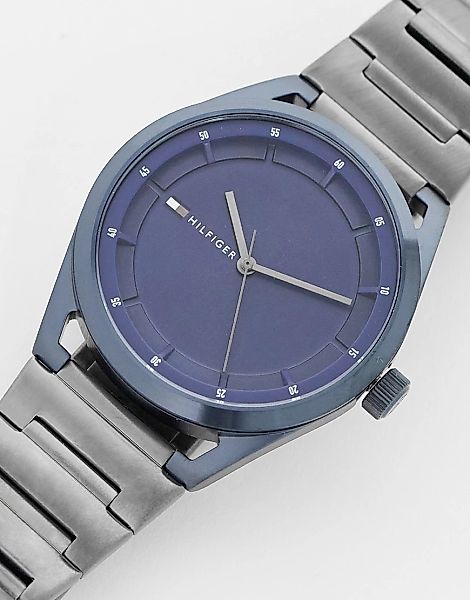Tommy Hilfiger – Collin – Uhr in Marineblau mit silberfarbenem Gliederarmba günstig online kaufen