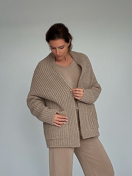 Zuckerwatte Strickjacke Rippstrickoptik aus weicher Merino günstig online kaufen