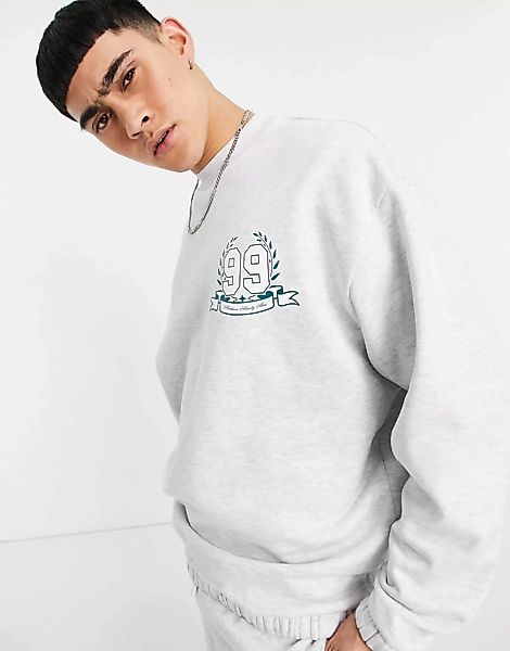 ASOS DESIGN – Oversize-Sweatshirt in Weiß meliert mit Logoprint auf der Bru günstig online kaufen