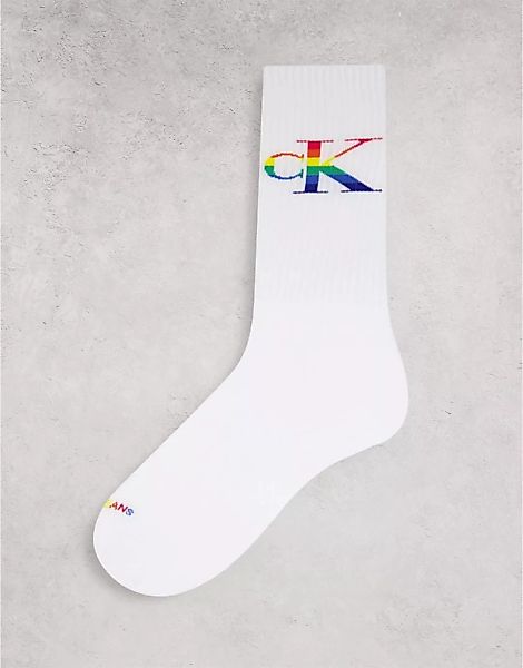 CK Jeans – Pride Zane – Gerippte Socken mit Logo in Weiß günstig online kaufen
