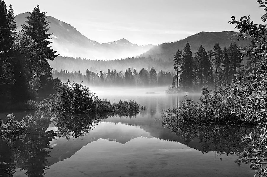 Papermoon Fototapete "Landschaft Schwarz & Weiß" günstig online kaufen