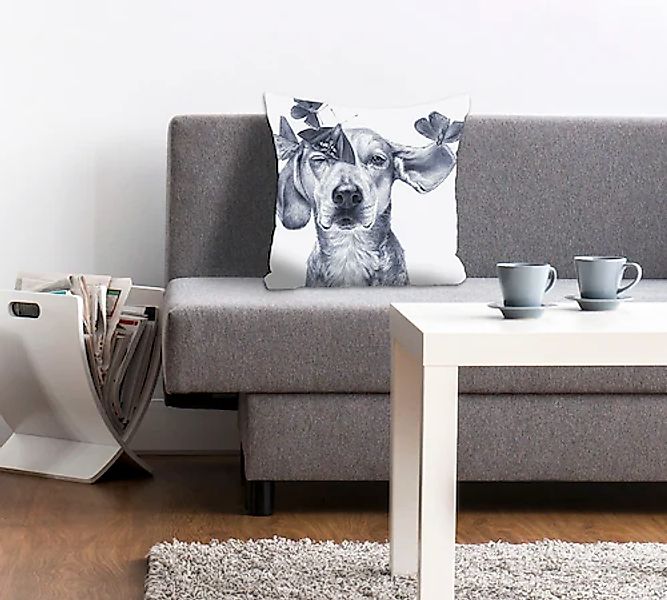 queence Dekokissen "Buttercup" mit einem Hund und Schmetterlingen günstig online kaufen