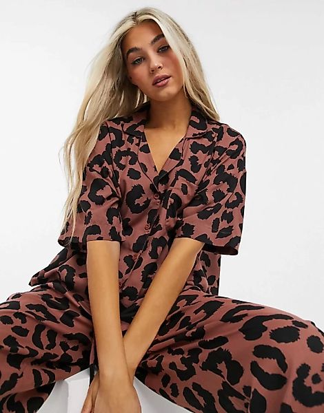 ASOS DESIGN – Mix and Match – Pyjamahemd aus Modal mit Animal-Print in Brau günstig online kaufen