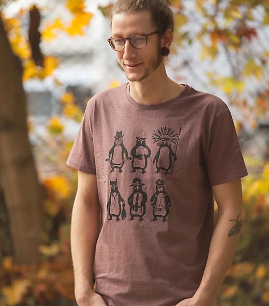 Ymca Pinguine - Fair Wear Männer T-shirt - Dark Cranberry günstig online kaufen