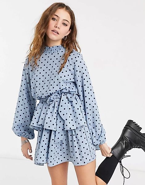 In The Style x Olivia Bowen – Blaue, hochgeschlossenes Skater-Kleid mit Gür günstig online kaufen