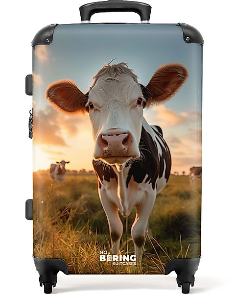 NoBoringSuitcases.com© Hartschalen-Trolley Kühe auf der Weide günstig online kaufen