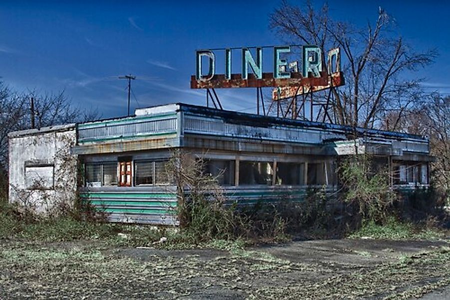 Papermoon Fototapete »VINTAGE DINER-ROUTE 66 VERLASSENER ORT RETRO AMERIKA« günstig online kaufen