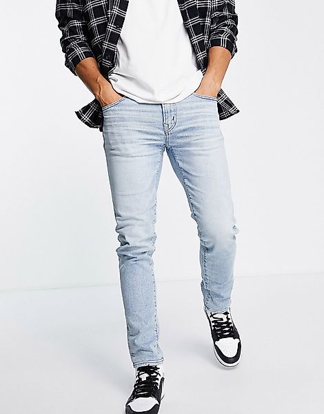 American Eagle – Jeans mit engem Schnitt in heller Waschung-Blau günstig online kaufen