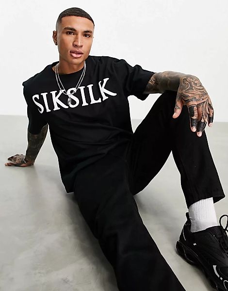 SikSilk – Oversize T-Shirt in Schwarz mit Logo günstig online kaufen
