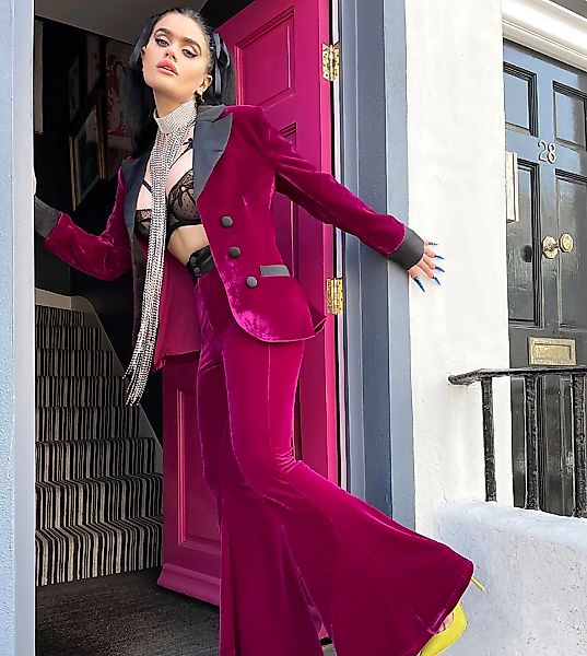 Labelrail x Sophia Hadjipanteli – Anzughose aus Samt mit schmalem Schnitt i günstig online kaufen