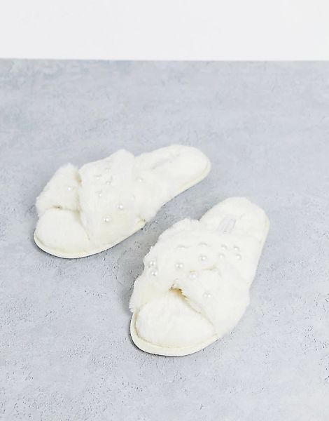 Accessorize – Flauschige Pantoffeln mit Kunstperlen in Creme-Weiß günstig online kaufen