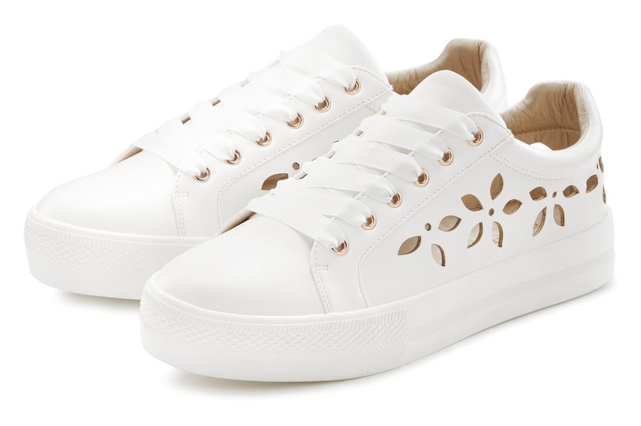 LASCANA Sneaker mit kleinen Cut-Outs, Schnürhalbschuhe, Freizeitschuhe VEGA günstig online kaufen