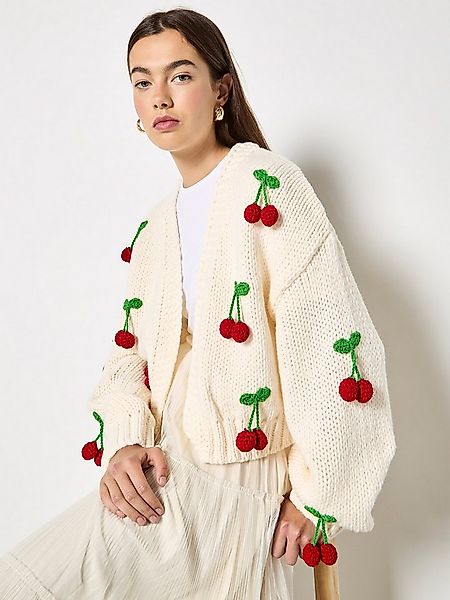 Apricot Cardigan Grobe Strickjacke mit Kirschen Häkelverzierungen günstig online kaufen