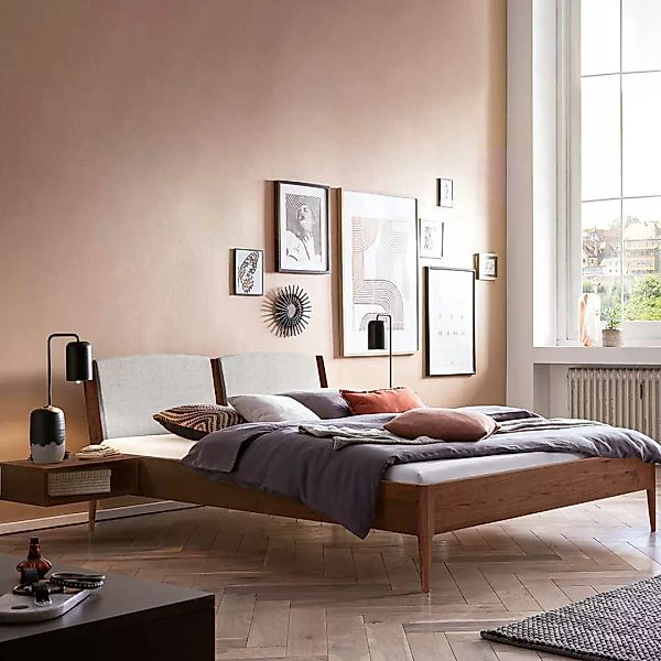 Doppelbett aus Nussbaum in modernem Design Polster Kopfteil in Grau günstig online kaufen