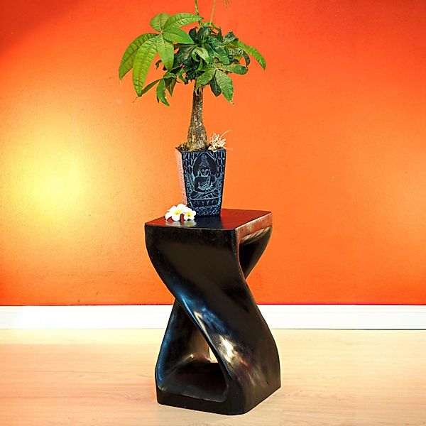 Kinaree Beistelltisch Suar Holz Beistelltisch TWIST, günstig online kaufen