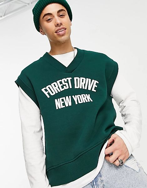 River Island – Ärmelloser Pullover im College-Look in Grün mit V-Ausschnitt günstig online kaufen