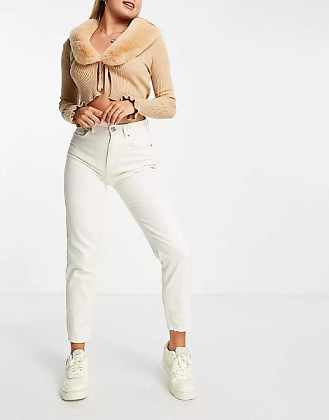 Pull&Bear – Schlichte Mom-Jeans in Ecru-Weiß günstig online kaufen