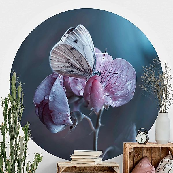 Runde Fototapete selbstklebend Schmetterling im Regen günstig online kaufen