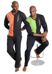 le jogger Pyjama, (Packung, 4 tlg., 2 Stück), Schlafanzug mit garngefärbten günstig online kaufen