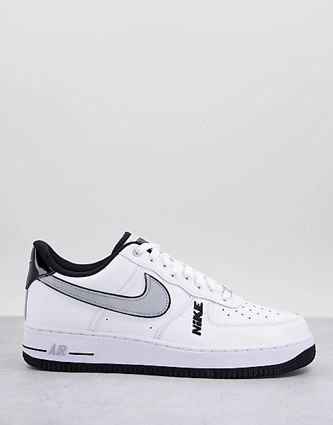 Nike – Air Force 1 07 LVB – Basketball-Sneaker in Weiß und Schwarz günstig online kaufen