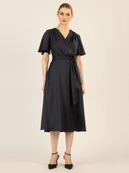 Apart Midikleid us mattschimmerndem Satin günstig online kaufen