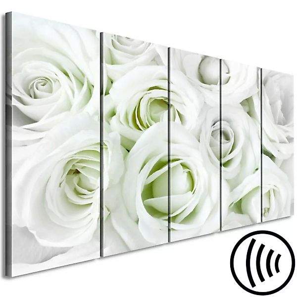 Wandbild Weiße Rosenknospen - Komposition mit Blumen und grünen Akzenten XX günstig online kaufen
