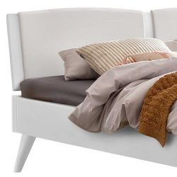 Weiß lackiertes Holzbett aus Buche Massivholz mit Polsterkopfteil günstig online kaufen