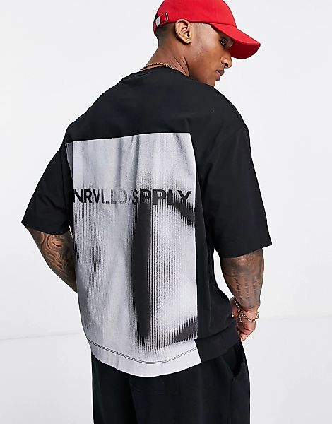 ASOS – Unrvlld Spply – Oversize-T-Shirt in Schwarz mit Grafikprint und Pasp günstig online kaufen